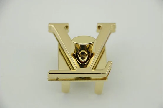 1 шт., V-образный вертикальный замок, 4 х3, 9 х3, 8 см
1 шт., V-образный вертикальный замок, 4 х3, 9 х3, 8 см