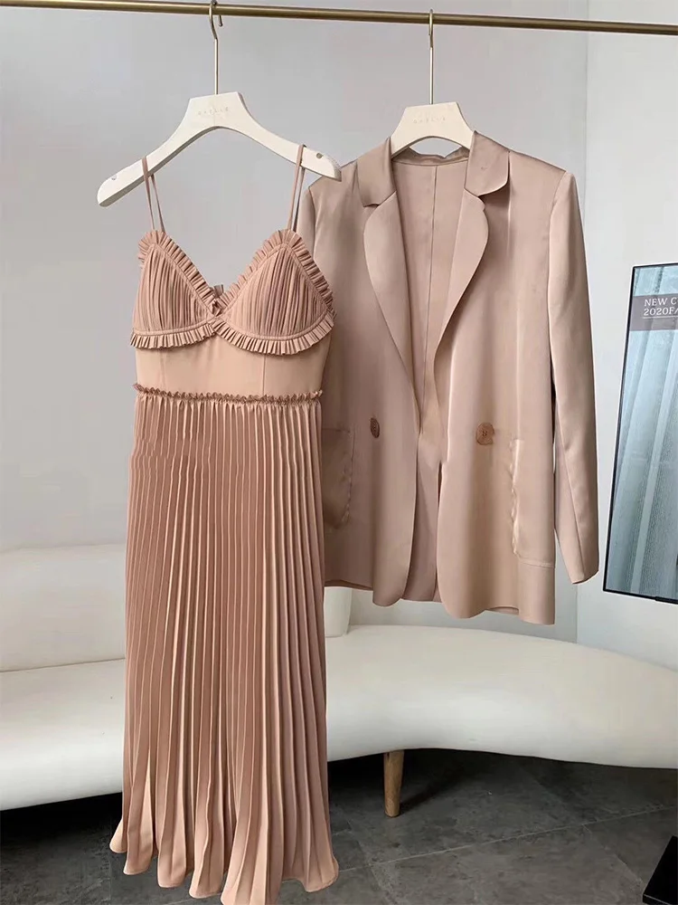 2 Pieces Set Blazer Women Coat Long Sleeve Button Jacket Pleated Long Dress Ladies Vintage Strap Backless Dress Party Dresses
2 Pieces Set Blazer Women Coat Long Sleeve Button Jacket Pleated Long Dress Ladies Vintage Strap Backless Dress Party Dresses
