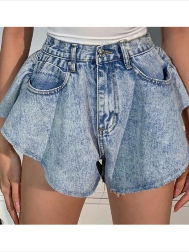Summer New Loose Large Size Denim Shorts Sexy Hakama Fashion Retro Casual All-match Shorts Flower Bud Ladies Shorts Youth
Summer New Loose Large Size Denim Shorts Sexy Hakama Fashion Retro Casual All-match Shorts Flower Bud Ladies Shorts Youth