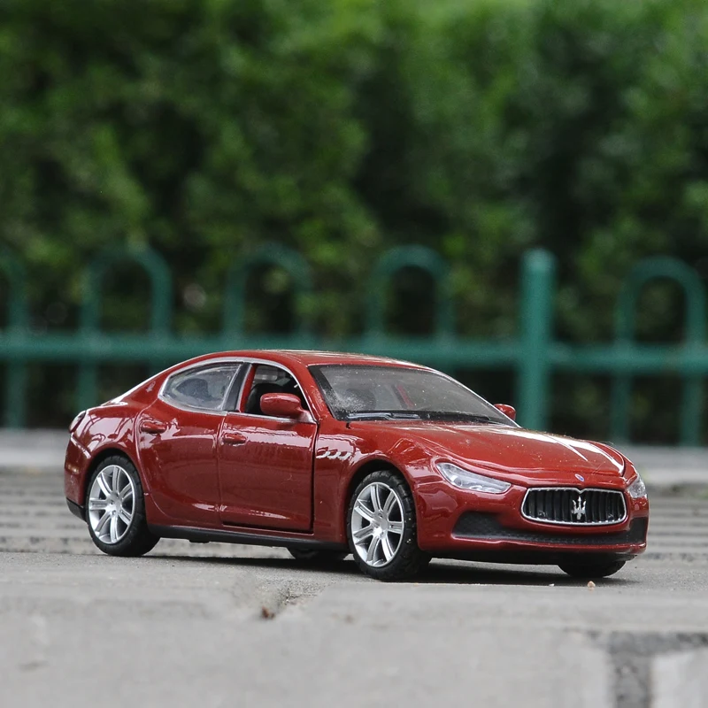 Модель спортивного автомобиля Maserati ghiсот S Q4, модель литая, модель литая, искусственная коллекция, детская игрушка в подарок, 1:32
Модель спортивного автомобиля Maserati ghiсот S Q4, модель литая, модель литая, искусственная коллекция, детская игрушка в подарок, 1:32
