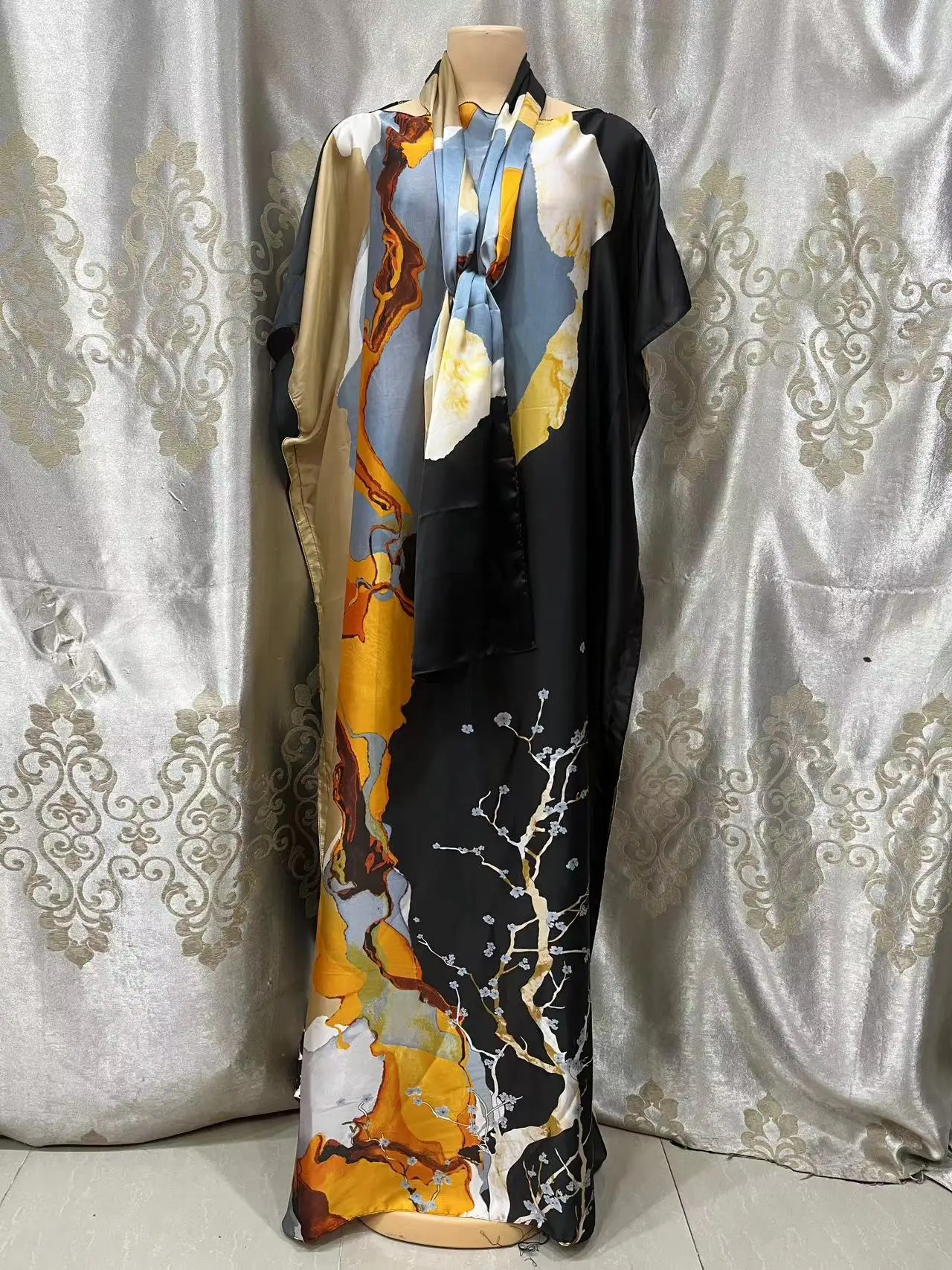 African Design Dashiki Dress For Women Beading Abaya Bandage Maxi Bazin Vintage Long Sleeve Robe Gowns Africa Sexy Lady Party
African Design Dashiki Dress For Women Beading Abaya Bandage Maxi Bazin Vintage Long Sleeve Robe Gowns Africa Sexy Lady Party