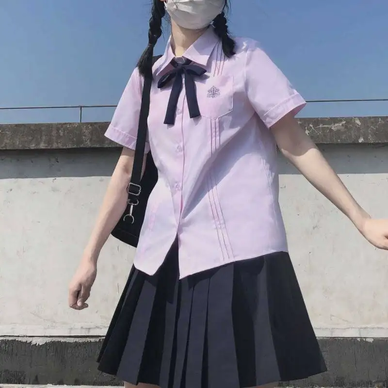 Рубашка с коротким рукавом для учащихся средней школы, весна 2022
Рубашка с коротким рукавом для учащихся средней школы, весна 2022