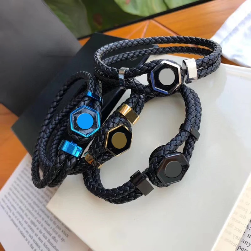 MAS 5 Colors MB Round Rubber Bracelet Luxury Stainless Steel Lanyard Buckle Trendy And Fashionable Classic With Box Set
MAS 5 Colors MB Round Rubber Bracelet Luxury Stainless Steel Lanyard Buckle Trendy And Fashionable Classic With Box Set