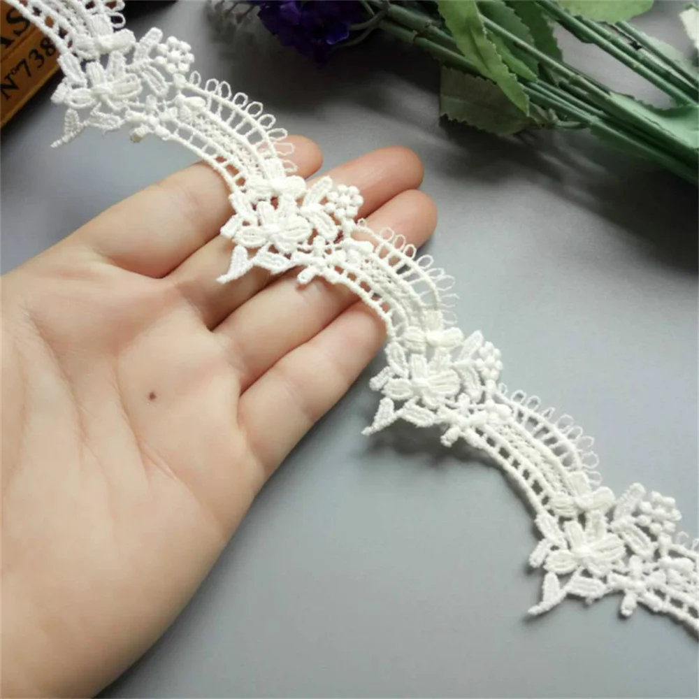 2 yard Ivory Soluble Polyester Flower Embroidered Fabric Lace Trim Ribbon Handmade DIY Sewing Craft For Costume Hat Decoration
2 yard Ivory Soluble Polyester Flower Embroidered Fabric Lace Trim Ribbon Handmade DIY Sewing Craft For Costume Hat Decoration