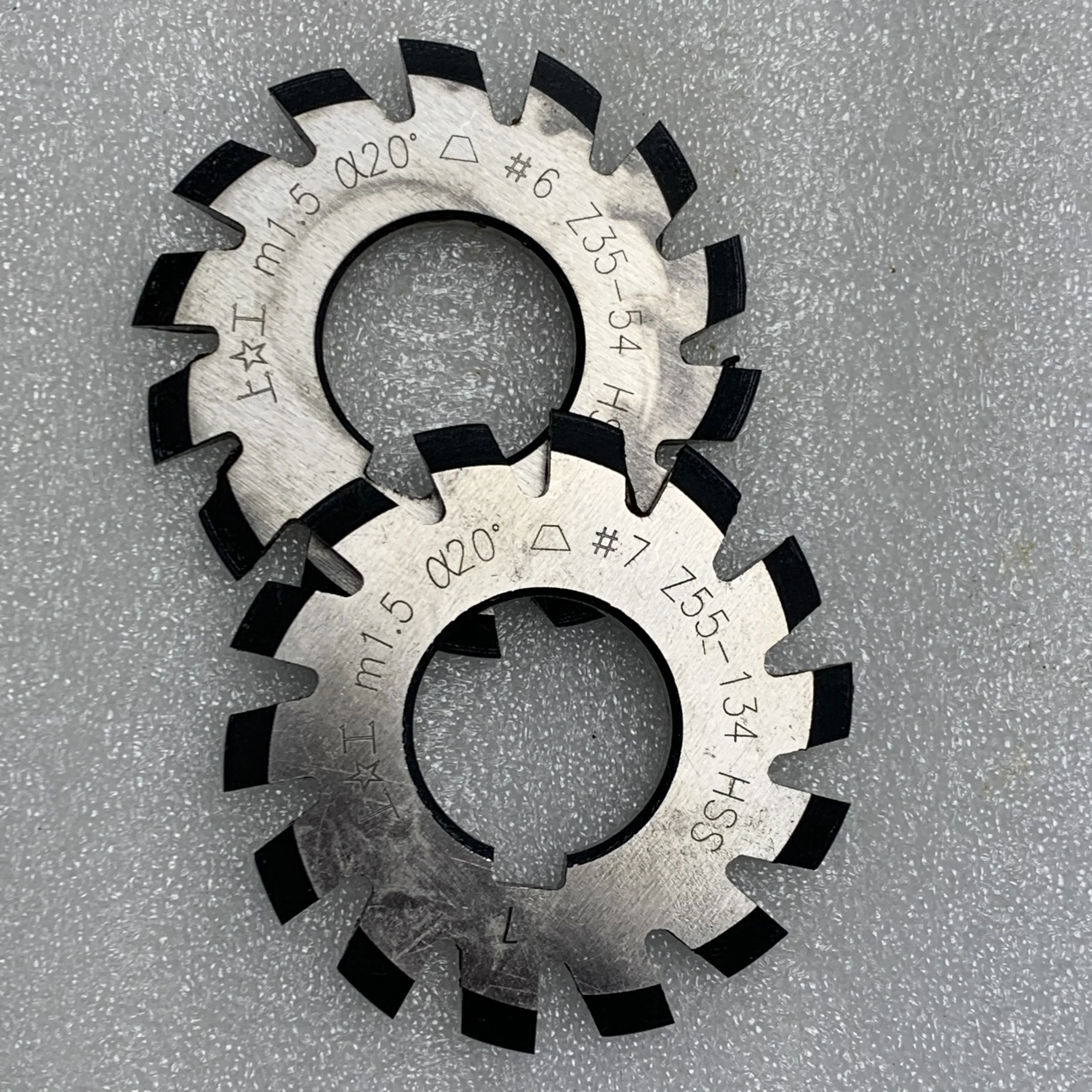 LIVTER M1 M1.25 M1.5 M1.75 M2 M2.25 M2.5 M2.75 M3 Modulus PA20 Degrees NO.1-NO.8 8pcs/set HSS Gear Milling Cutter
LIVTER M1 M1.25 M1.5 M1.75 M2 M2.25 M2.5 M2.75 M3 Modulus PA20 Degrees NO.1-NO.8 8pcs/set HSS Gear Milling Cutter