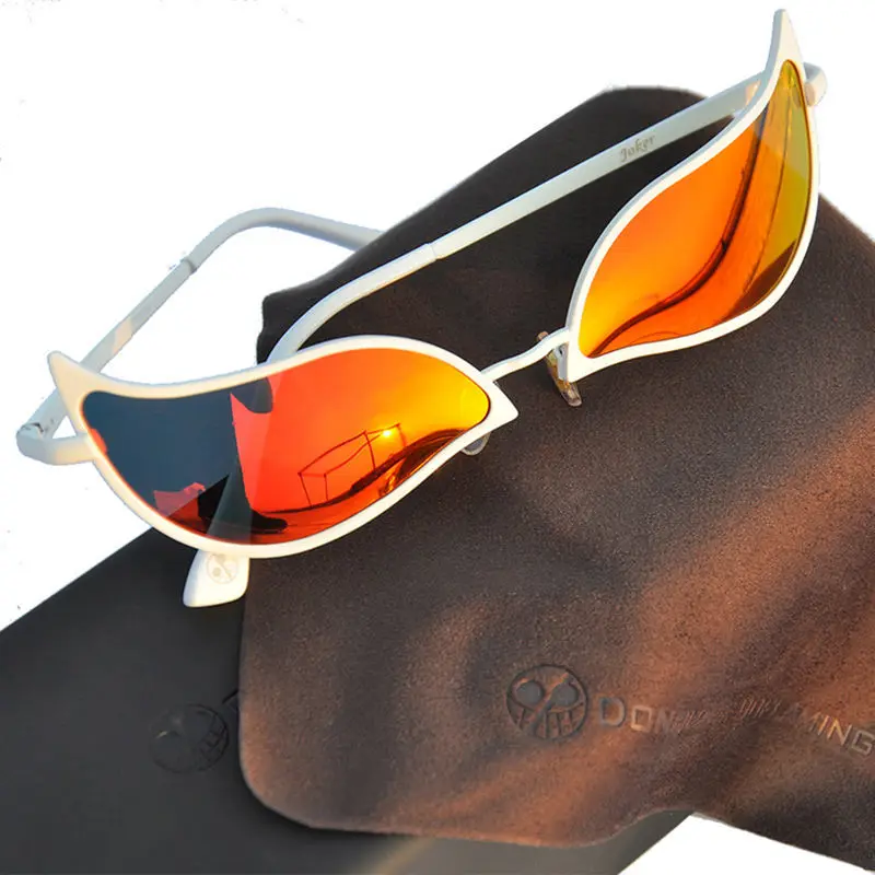 One Piece Cosplay Donquixote Doflamingo Sunglasses For Men Fashion Vintage Trend Male Funny Eyewear Metal Glasses Shades
One Piece Cosplay Donquixote Doflamingo Sunglasses For Men Fashion Vintage Trend Male Funny Eyewear Metal Glasses Shades