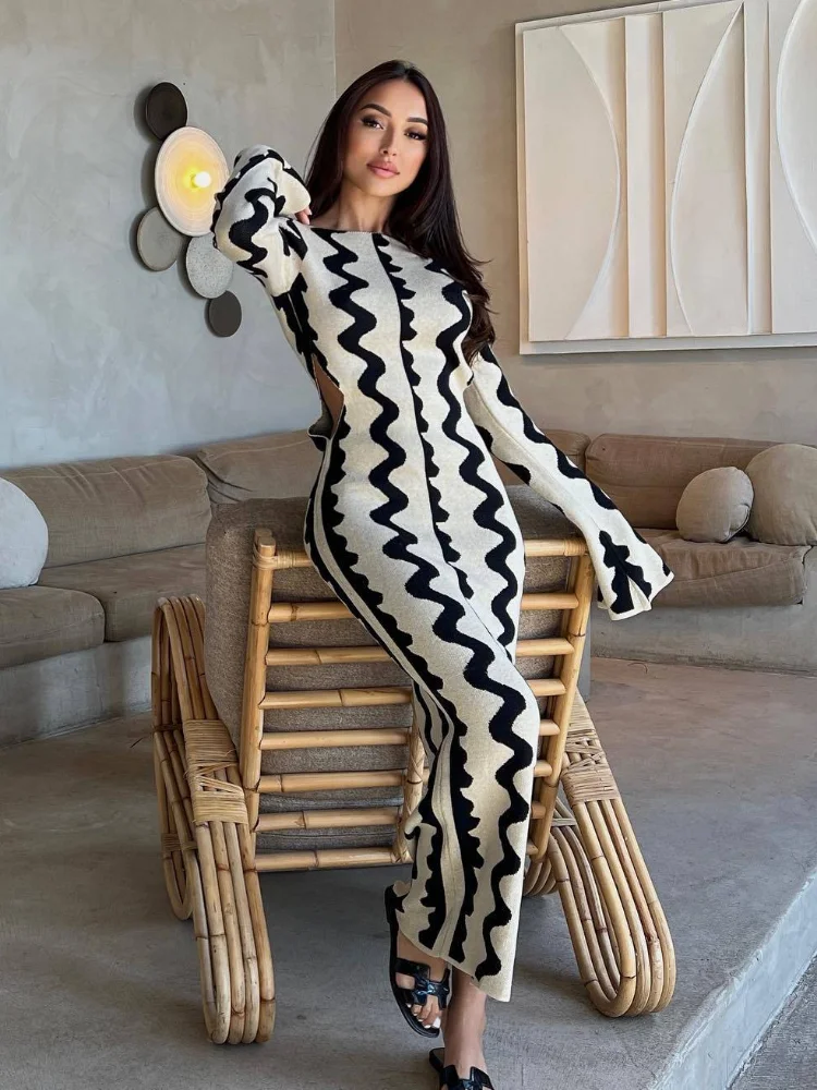 Autumn Flare Long Sleeve Bodycon Dress for Women Elegant Sexy Cut Out Wave Knitted Maxi Dress Christmas Party Evening Outfits
Autumn Flare Long Sleeve Bodycon Dress for Women Elegant Sexy Cut Out Wave Knitted Maxi Dress Christmas Party Evening Outfits