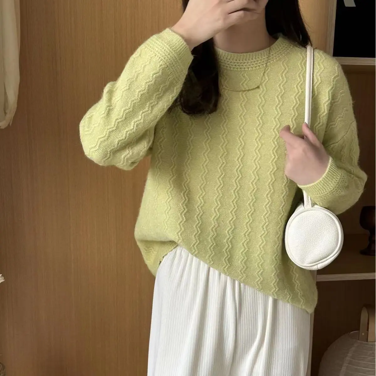 Korean Autumn and Winter New Sweater Women's Gentle Wind Wave Pattern Pullover Knitted Bottom Shirt Women 
Korean Autumn and Winter New Sweater Women's Gentle Wind Wave Pattern Pullover Knitted Bottom Shirt Women