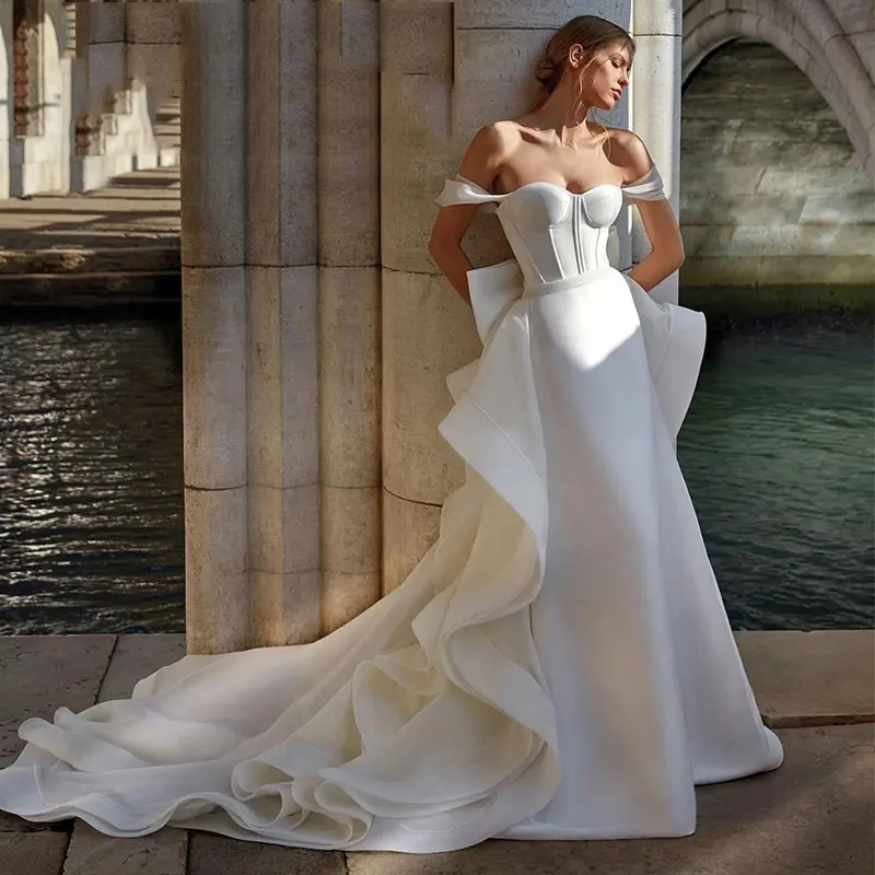 Challoner Elegant Ivory Bride Gowns Fashion Satin Sweetheart Wedding Dress For Women Sleeveless Detachable Train Custom Made
Challoner Elegant Ivory Bride Gowns Fashion Satin Sweetheart Wedding Dress For Women Sleeveless Detachable Train Custom Made