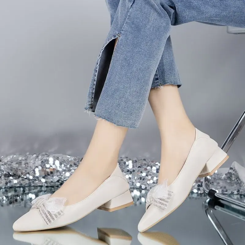 2023 Women Dress Beige Butterfly-Knot Shoes, Square Toe Women Office White Shoes,Classic Wedding Shoe,Fashion Style Women Pumps
2023 Women Dress Beige Butterfly-Knot Shoes, Square Toe Women Office White Shoes,Classic Wedding Shoe,Fashion Style Women Pumps