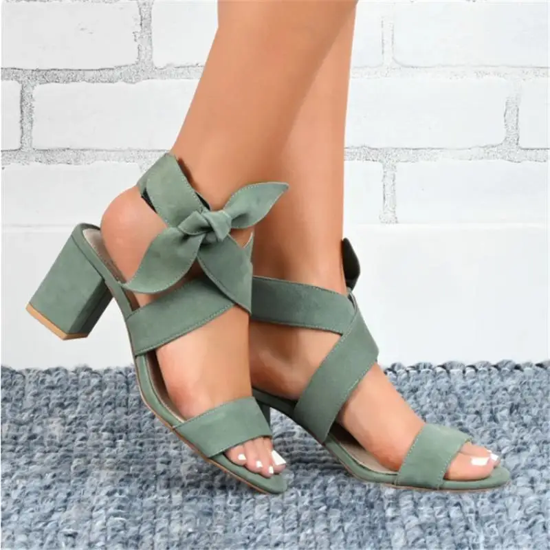 2022 Summer Square Heel Open Toe Sexy Bow 7cm Shoes Fish Mouth Sandals Women's Buckle High Heel Sandals
2022 Summer Square Heel Open Toe Sexy Bow 7cm Shoes Fish Mouth Sandals Women's Buckle High Heel Sandals