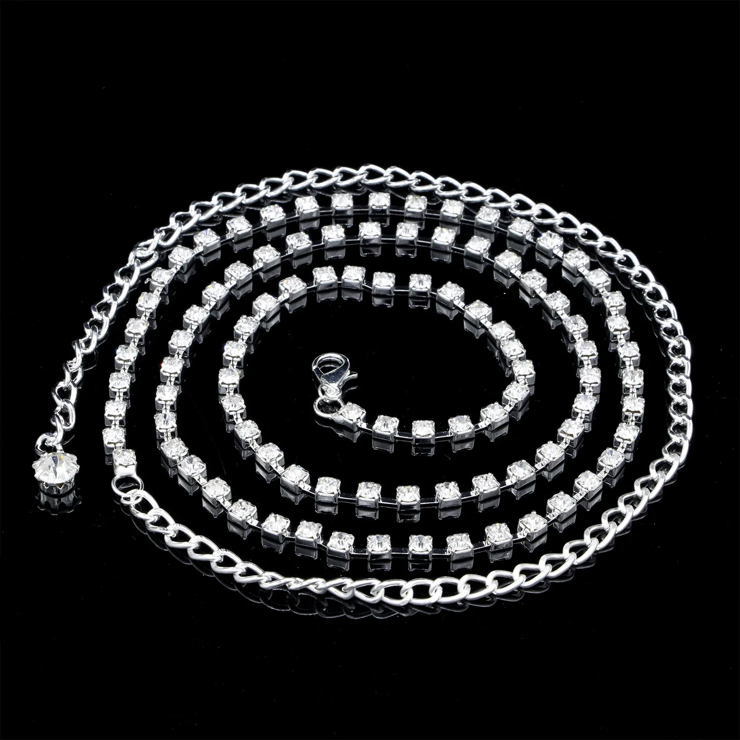 2 PCS European and American Sexy Bikini Diamond Waist Chain Personality Popular Metal Claw Chain Body Chain Women's Fashion Belt
2 PCS European and American Sexy Bikini Diamond Waist Chain Personality Popular Metal Claw Chain Body Chain Women's Fashion Belt