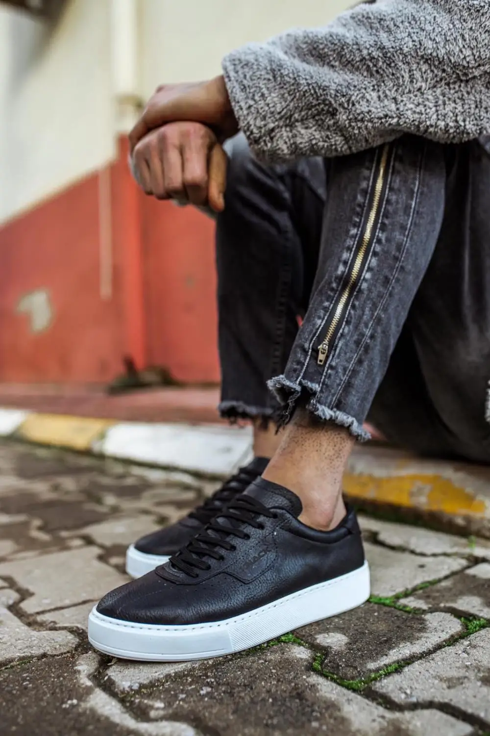 Knack Daily Shoes 060 Black (White Bottom) High Quality Casual Comfortable Stylish Design Hiking Male Shoe
Knack Daily Shoes 060 Black (White Bottom) High Quality Casual Comfortable Stylish Design Hiking Male Shoe