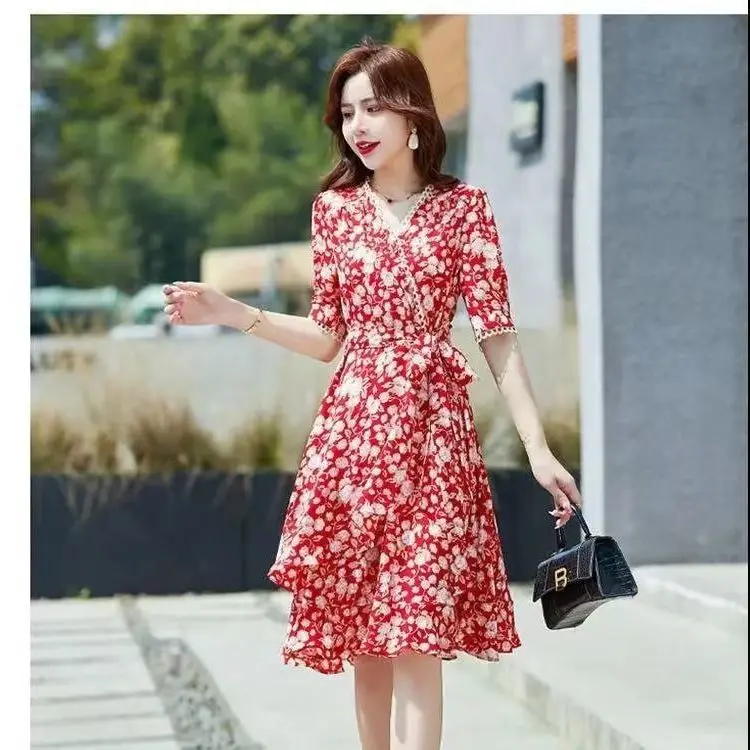 

Floral Chiffon Short Sleeve Dress 2022 Summer New Style Tight Waist Slimming Flounce Elegant V-neck Midi Dress