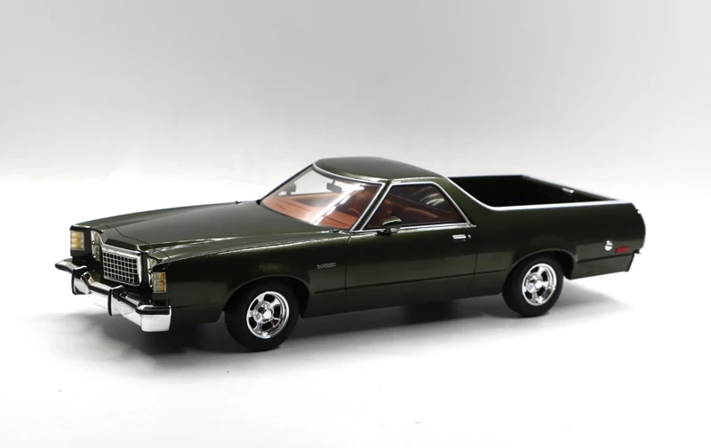 Классические автомобили BOS 1:18 Ford Ranchero 1979 Ограниченная серия металлическая статическая модель автомобиля из смолы игрушечный подарок
Классические автомобили BOS 1:18 Ford Ranchero 1979 Ограниченная серия металлическая статическая модель автомобиля из смолы игрушечный подарок