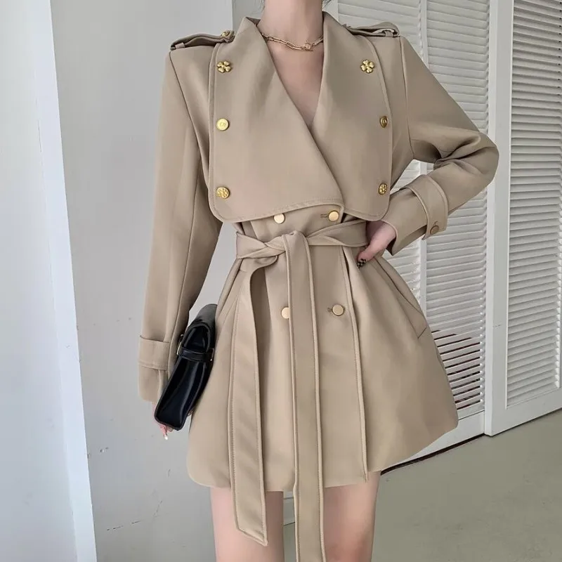 High quality Autumn Winter Khaki Women's Trench Coat Sashes Fashion Long Sleeve Double Breasted Casual Office OL Windbreaker
High quality Autumn Winter Khaki Women's Trench Coat Sashes Fashion Long Sleeve Double Breasted Casual Office OL Windbreaker