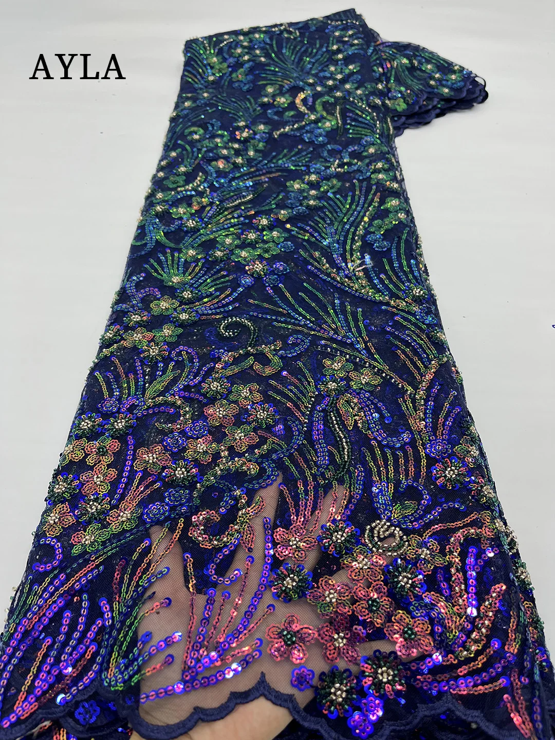 Новая искусственная ткань 2023, 5 ярдов, кружевная ткань из бисера, французская нигерийская кружевная ткань для женского пошива свадебной вечеринки
Новая искусственная ткань 2023, 5 ярдов, кружевная ткань из бисера, французская нигерийская кружевная ткань для женского пошива свадебной вечеринки