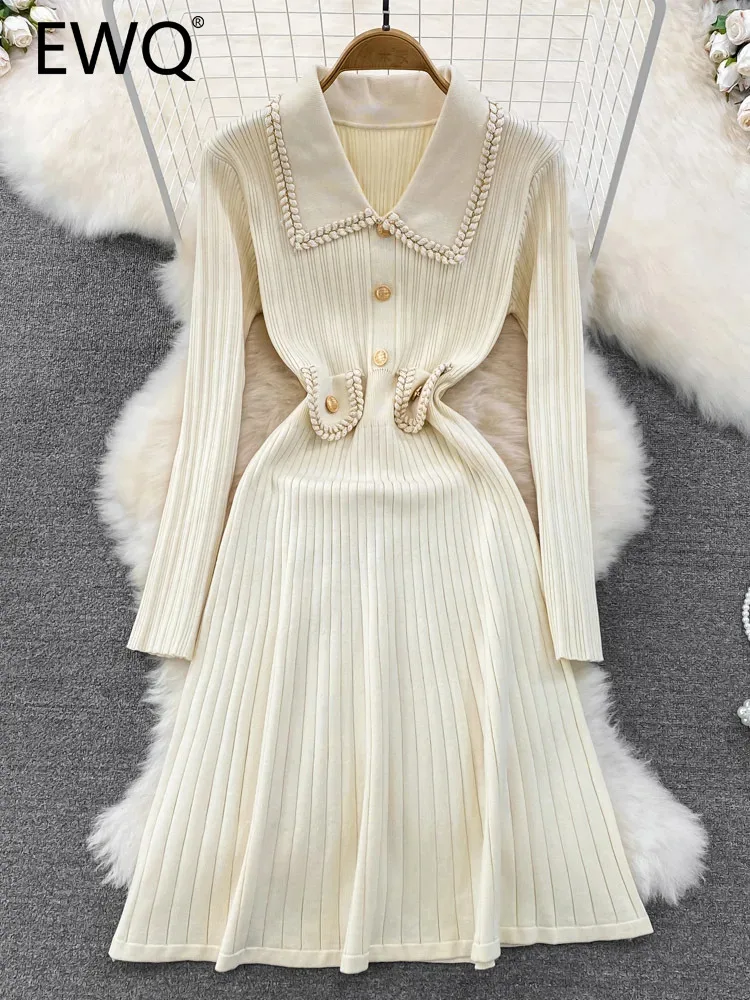 Женское трикотажное платье-трапеция с длинным рукавом и отворотом
Женское трикотажное платье-трапеция с длинным рукавом и отворотом