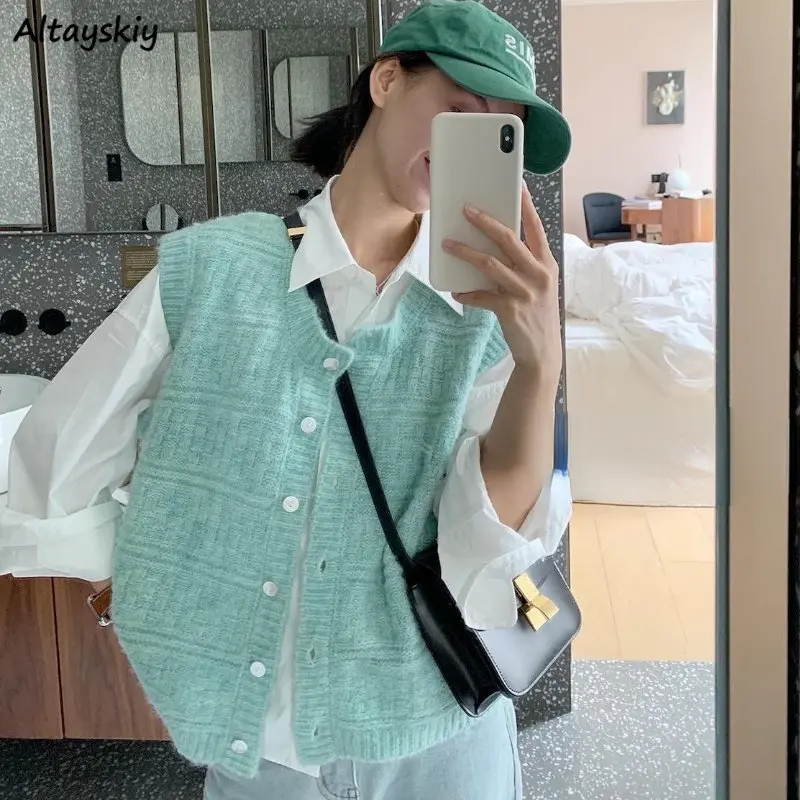 Knitted Vests Women Solid Loose Casual Fashion O-neck Harajuku Outwear All-match Soft Korean Style Spring Tender Streetwear Chic 
Knitted Vests Women Solid Loose Casual Fashion O-neck Harajuku Outwear All-match Soft Korean Style Spring Tender Streetwear Chic