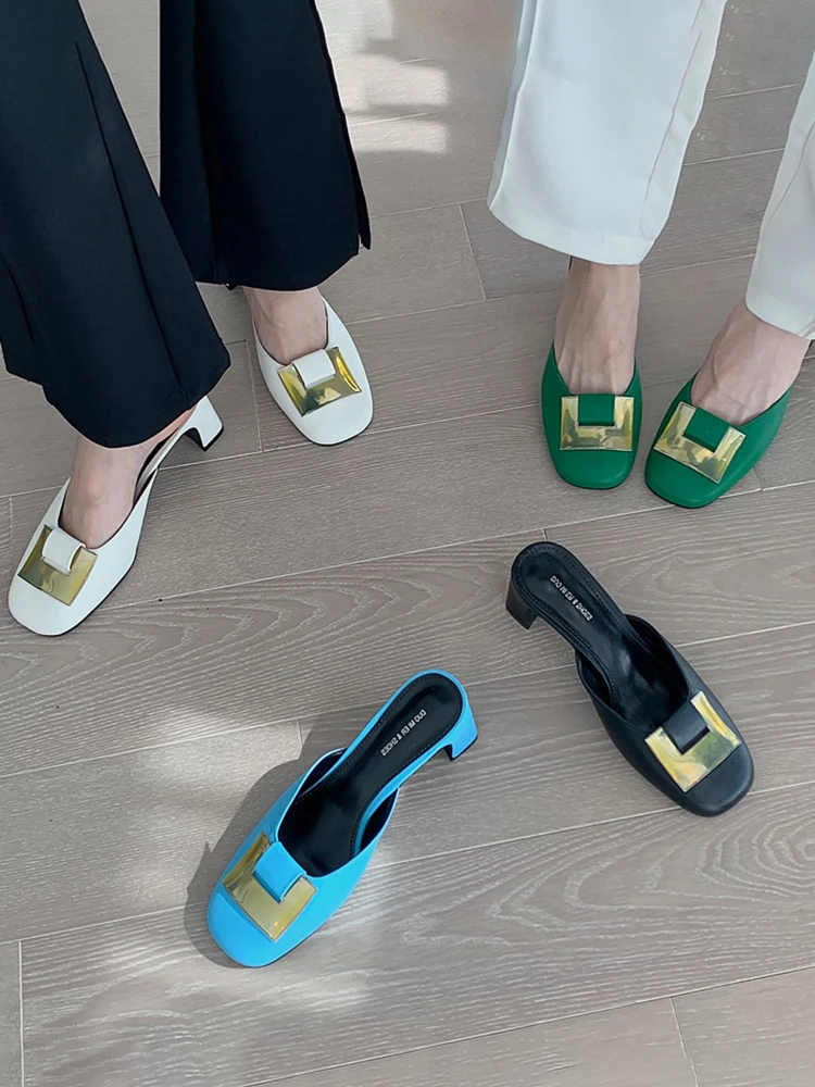 Metal Buckle Thick Heel Middle Heel Round Toe Slippers Outdoor Women's Shoes Spring and Autumn Summer 2023 New Muller Shoes
Metal Buckle Thick Heel Middle Heel Round Toe Slippers Outdoor Women's Shoes Spring and Autumn Summer 2023 New Muller Shoes