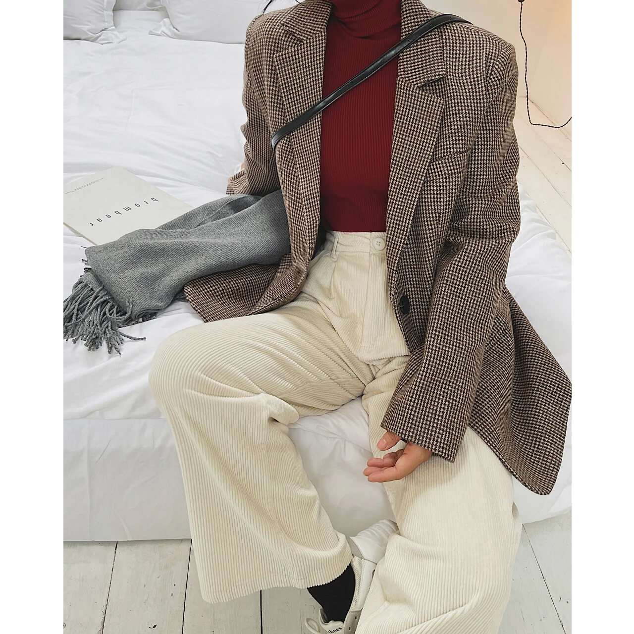2022 Women Plaid Tweed Wool And Mixtures Coat Jacket Female Oem Autumn Winter Overcoat Trench Blazer Za Woman Korean Fashion Y2K
2022 Women Plaid Tweed Wool And Mixtures Coat Jacket Female Oem Autumn Winter Overcoat Trench Blazer Za Woman Korean Fashion Y2K