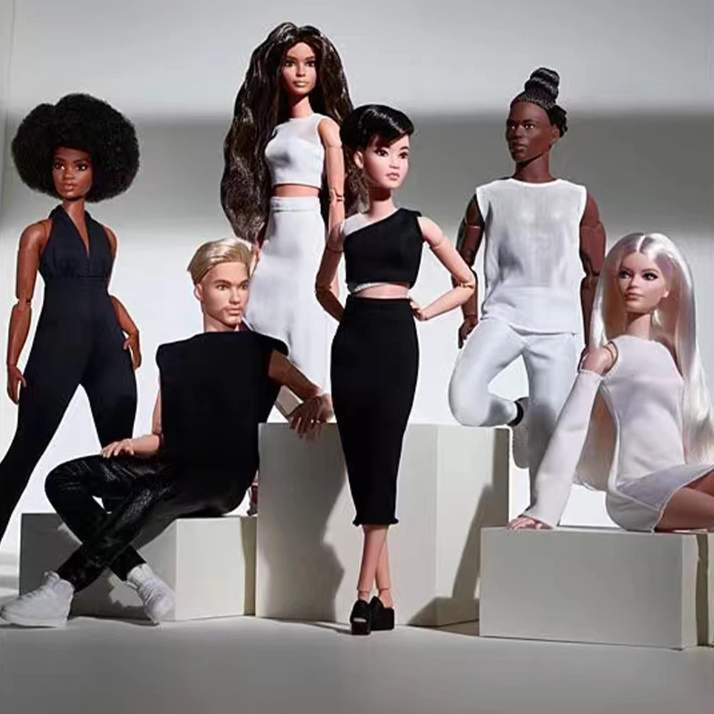 Оригинальная модная Кукла Барби серии игрушки блонд Йога тело Барби Классическая коллекция подарок для детей игровой домик игрушки для детей
Оригинальная модная Кукла Барби серии игрушки блонд Йога тело Барби Классическая коллекция подарок для детей игровой домик игрушки для детей