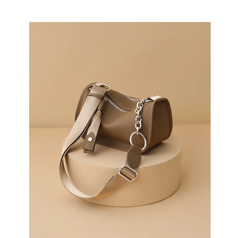 2023 Spring/Summer: Stylish Women's Leather Crossbody Bag - Chic, Trendy, and Versatile Single Shoulder Dumpling Sling for Lady
2023 Spring/Summer: Stylish Women's Leather Crossbody Bag - Chic, Trendy, and Versatile Single Shoulder Dumpling Sling for Lady