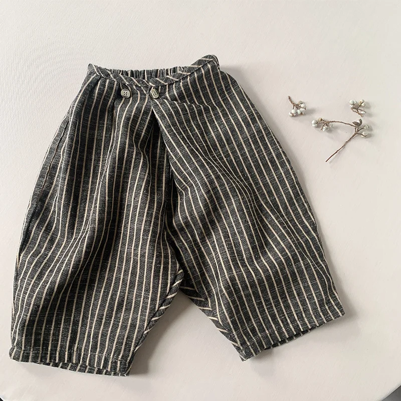 2023 Spring Autumn Children's Pants Vertical Stripe Cotton Linen Trousers Loose Wide Leg Trendy Haren Pant For Boy And Girl
2023 Spring Autumn Children's Pants Vertical Stripe Cotton Linen Trousers Loose Wide Leg Trendy Haren Pant For Boy And Girl