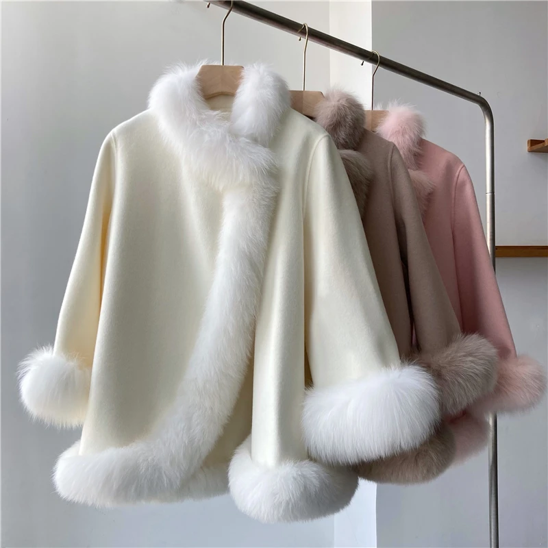 Spring Real Fox Fur Collar and Cuff Casual Outerwear Long Sleeve Fox Fur Double Side Woolen Cape Cloak Coat
Spring Real Fox Fur Collar and Cuff Casual Outerwear Long Sleeve Fox Fur Double Side Woolen Cape Cloak Coat