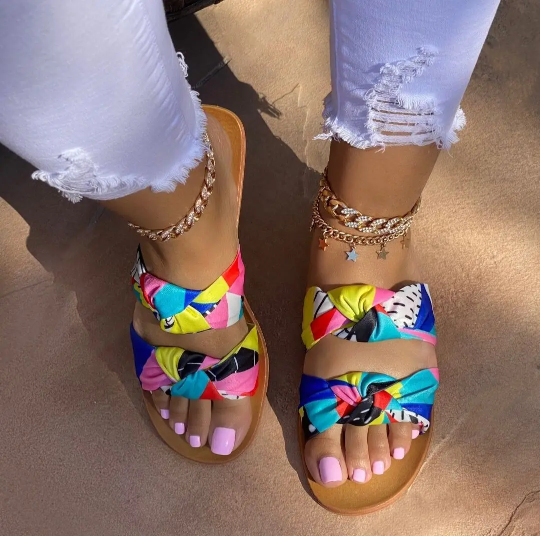 Thick Sole Bow Colorful Print Slippers Ladies Large Size Flat Beach Sandals Summer Luxury Women's Shoes Home Chaussure Femme
Thick Sole Bow Colorful Print Slippers Ladies Large Size Flat Beach Sandals Summer Luxury Women's Shoes Home Chaussure Femme