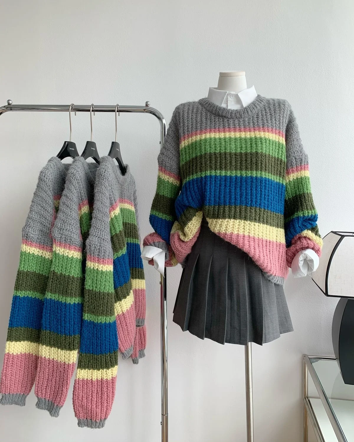 Женский свободный пуловер в радужную полоску, свитер, Новинка осени 2022, милый свитер, Топ 
Женский свободный пуловер в радужную полоску, свитер, Новинка осени 2022, милый свитер, Топ