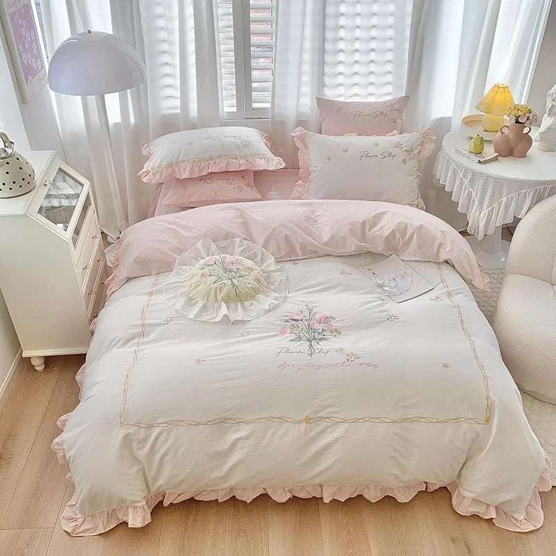 Nature Washed Cotton Duvet Cover Set 4Pcs Embroidered Luxury Wildflower Elegant Bedding Bed Sheet Pillowcases Soft Breathable
Nature Washed Cotton Duvet Cover Set 4Pcs Embroidered Luxury Wildflower Elegant Bedding Bed Sheet Pillowcases Soft Breathable