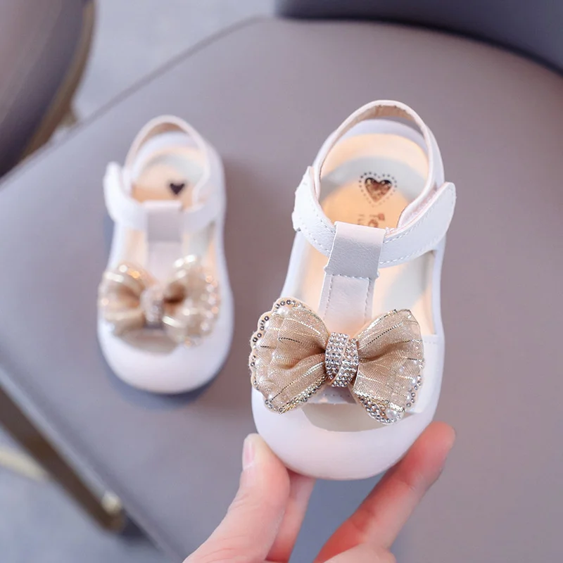 Girls Sandals 2021 Summer New Children Bow Sweet Princess Sandals Baby Fashion Breathable Toddler Soft Infants Shoes E973
Girls Sandals 2021 Summer New Children Bow Sweet Princess Sandals Baby Fashion Breathable Toddler Soft Infants Shoes E973