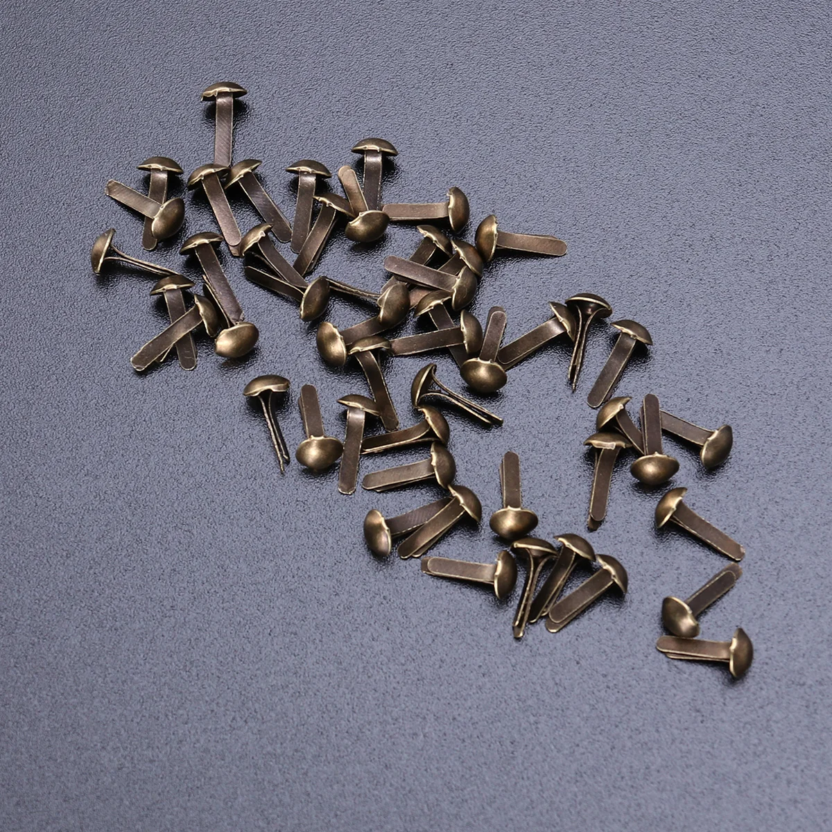 100pcs Paper Fasteners Electroplating Brads Round Metal Brads for Crafts DIY 4.5x8mm (Bronze)
100pcs Paper Fasteners Electroplating Brads Round Metal Brads for Crafts DIY 4.5x8mm (Bronze)