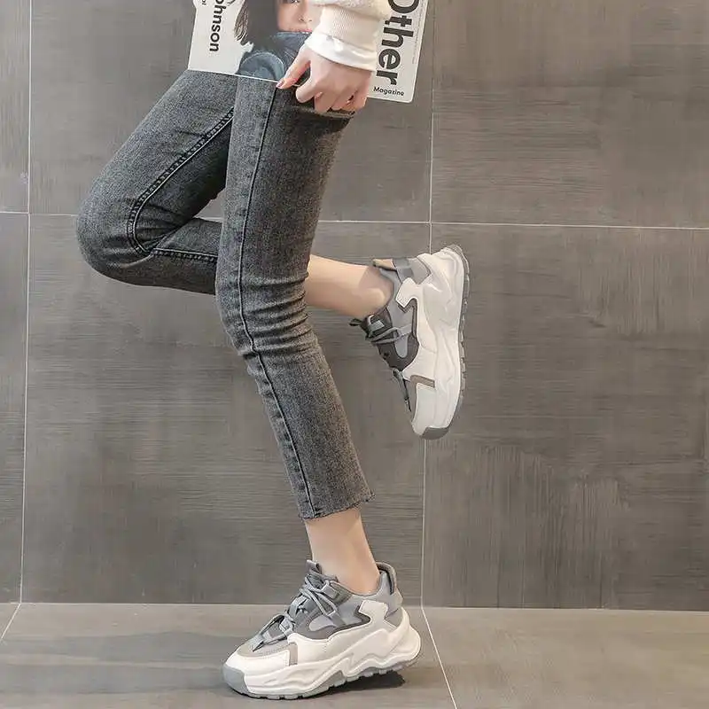 Female Running Sneakers Trends Children's Sports Shoes Designer Runners Trainers Women Sneakers Large Size Sport Shoes Tennis
Female Running Sneakers Trends Children's Sports Shoes Designer Runners Trainers Women Sneakers Large Size Sport Shoes Tennis