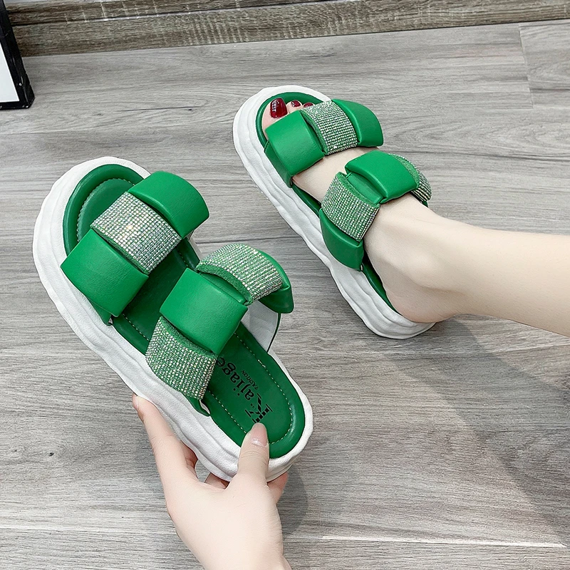 Shoes Ladies' Slippers Slipers Women Med Shale Female Beach Platform Luxury Slides Soft Flat 2022 Sabot Designer PU Fashion
Shoes Ladies' Slippers Slipers Women Med Shale Female Beach Platform Luxury Slides Soft Flat 2022 Sabot Designer PU Fashion