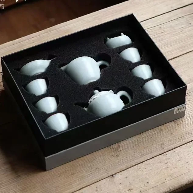 Chinese antique ceramic sky blue Ru kiln ceramic pot teacup cover Chinese antique ceramic Gongfu tea set gift
Chinese antique ceramic sky blue Ru kiln ceramic pot teacup cover Chinese antique ceramic Gongfu tea set gift