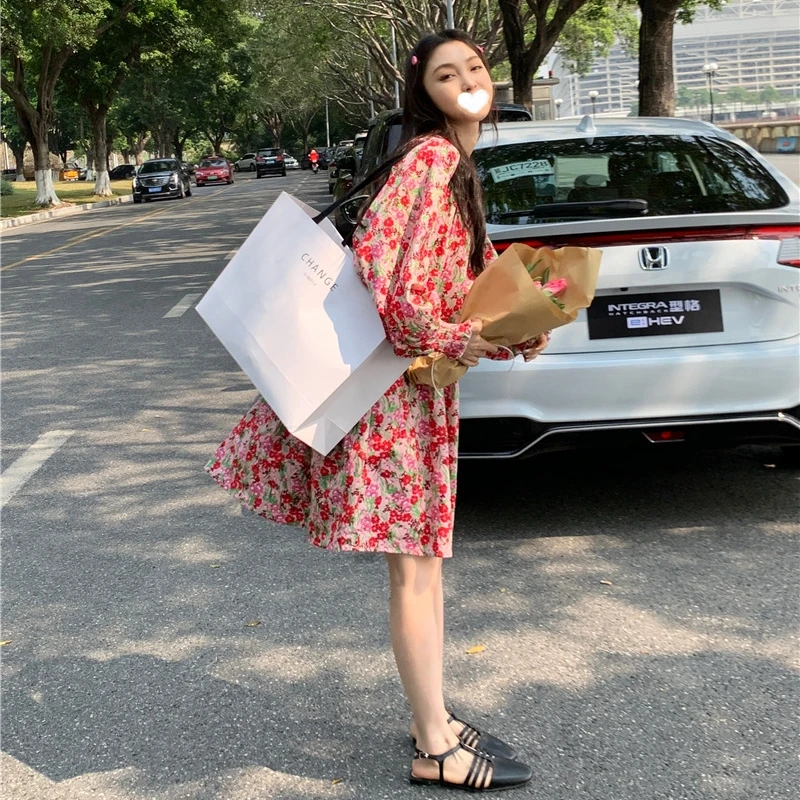 Женское Цветочное платье с длинным рукавом, свободное красное короткое платье-трапеция с V-образным вырезом и защитой от солнца, верхняя одежда, весна-лето 2023 
Женское Цветочное платье с длинным рукавом, свободное красное короткое платье-трапеция с V-образным вырезом и защитой от солнца, верхняя одежда, весна-лето 2023