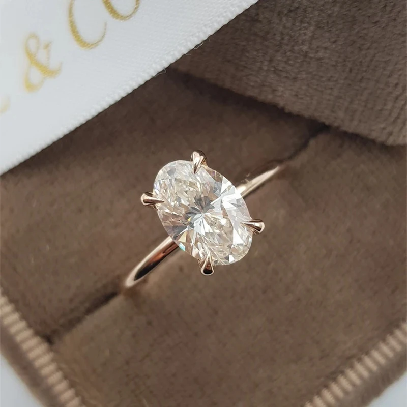Luxury 1.7CT Oval Cut Solitaire Ring Rose Gold Color Hidden Halo Crystal Stone Rings For Women Wedding Party Cool Jewelry Gift
Luxury 1.7CT Oval Cut Solitaire Ring Rose Gold Color Hidden Halo Crystal Stone Rings For Women Wedding Party Cool Jewelry Gift