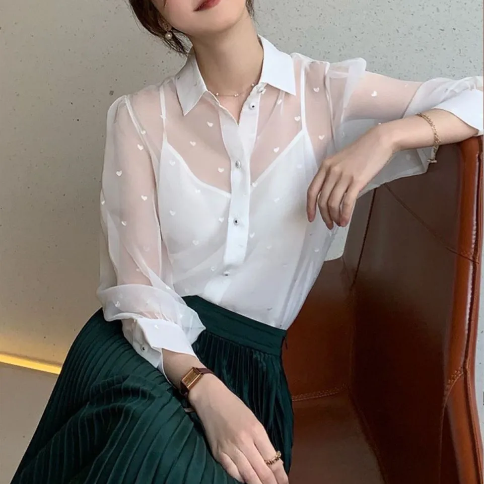 Single-Breasted Women's Two Piece Set Blouse 2022 Summer New See-Thought Long Sleeve Top Ladies Thin Soft Hearts Decor Shirt
Single-Breasted Women's Two Piece Set Blouse 2022 Summer New See-Thought Long Sleeve Top Ladies Thin Soft Hearts Decor Shirt
