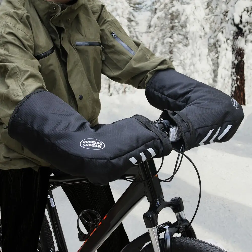 1 Pair Motorcycle Gloves Durable Helpful Protective Winter Unisex Snow Gloves for Winter Riding Handle Gloves Bicycle Gloves
1 Pair Motorcycle Gloves Durable Helpful Protective Winter Unisex Snow Gloves for Winter Riding Handle Gloves Bicycle Gloves