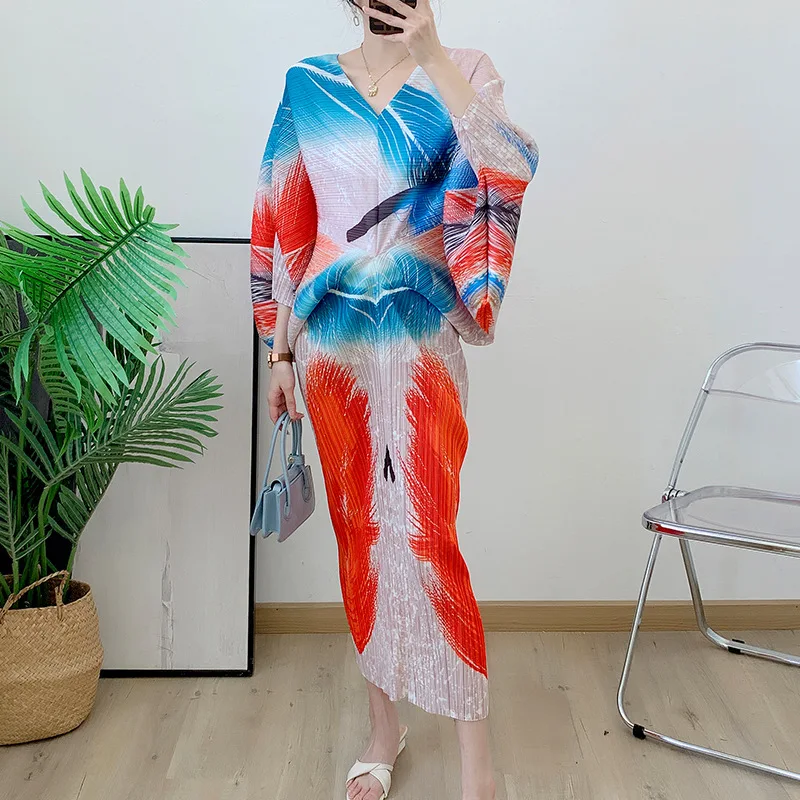 SuperAen Bat Sleeves Pleated Dress 2023 Summer New V-Neck Print Fashion Long Dress for Women
SuperAen Bat Sleeves Pleated Dress 2023 Summer New V-Neck Print Fashion Long Dress for Women
