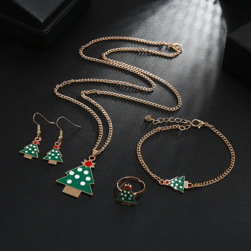 European And American New Christmas Necklace Set Fashion Oil Dripping Alloy Christmas Tree Earrings Ring Bracelet Combination
European And American New Christmas Necklace Set Fashion Oil Dripping Alloy Christmas Tree Earrings Ring Bracelet Combination