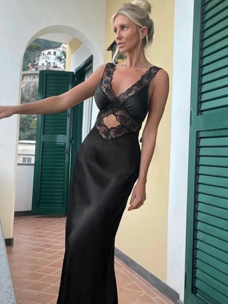 Sexy 2023 Women V-neck Sleeveless Lace Patchwork Hollow Out Long Dress Streetwear Black White Backless High Waist Evening Robe
Sexy 2023 Women V-neck Sleeveless Lace Patchwork Hollow Out Long Dress Streetwear Black White Backless High Waist Evening Robe