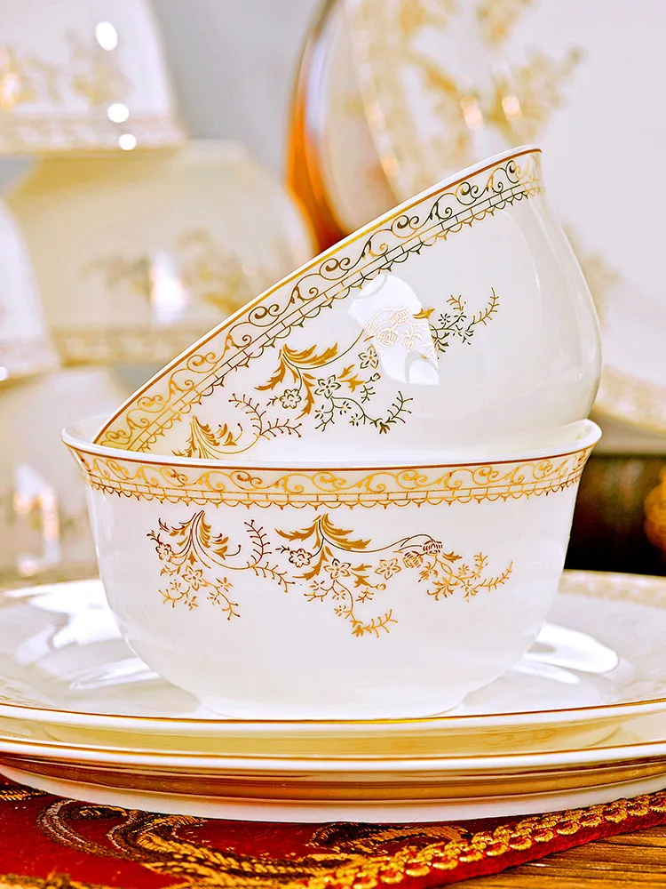 Bowl And Dish Set Household Ceramic Tableware 56-Head Golden Edge Bowl And Chopsticks Bone China Eating Bowl Plate Set
Bowl And Dish Set Household Ceramic Tableware 56-Head Golden Edge Bowl And Chopsticks Bone China Eating Bowl Plate Set