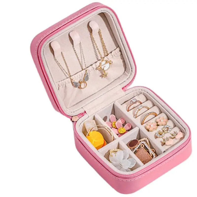 Portable jewelry box, exquisite ring box, earrings, necklace storage box, antioxidant The inner suede is scratch-resistant
Portable jewelry box, exquisite ring box, earrings, necklace storage box, antioxidant The inner suede is scratch-resistant