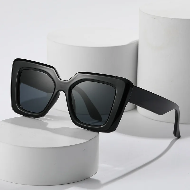 Candy Color Square Frame Black Sunglasses for Men Women Classic Retro Trend Design Male Female Car Driving Summer UV400 Glasses
Candy Color Square Frame Black Sunglasses for Men Women Classic Retro Trend Design Male Female Car Driving Summer UV400 Glasses