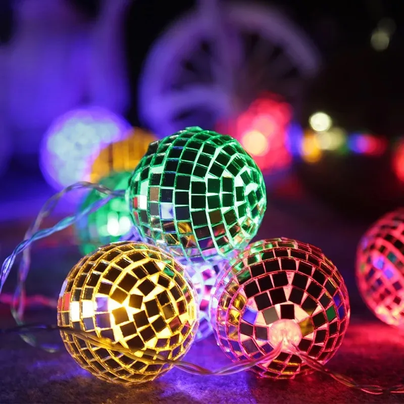 String Lights Battery Style Mirror Ball Lights Disco Ball Lights Outdoor Indoor Bedroom Window Christmas Tree Decoration 1pc
String Lights Battery Style Mirror Ball Lights Disco Ball Lights Outdoor Indoor Bedroom Window Christmas Tree Decoration 1pc