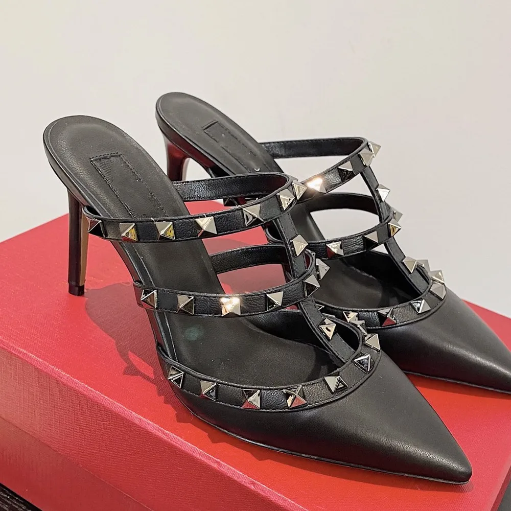 Luxury Women's High Heels Sandal Straps Metal Studs Ladies' Shoes Expensive Famous Brand Genuine Leather Designer Sexy Gift
Luxury Women's High Heels Sandal Straps Metal Studs Ladies' Shoes Expensive Famous Brand Genuine Leather Designer Sexy Gift