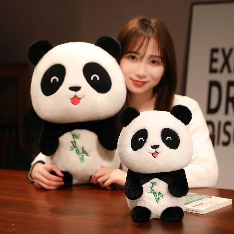 Мягкая подушка Fullfil с изображением каракули, панды, сидящей улыбки, бамбука, живота
Мягкая подушка Fullfil с изображением каракули, панды, сидящей улыбки, бамбука, живота